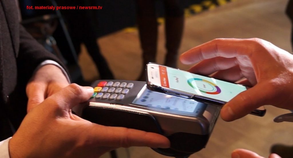 banki oferujące platnosci_mobilne w Polsce